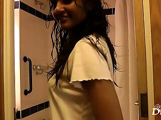 Indian Teenage Divya Turbulence Hot Pest In Bathroom