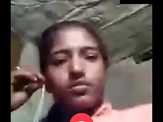 Desi Girl peeing in videocall